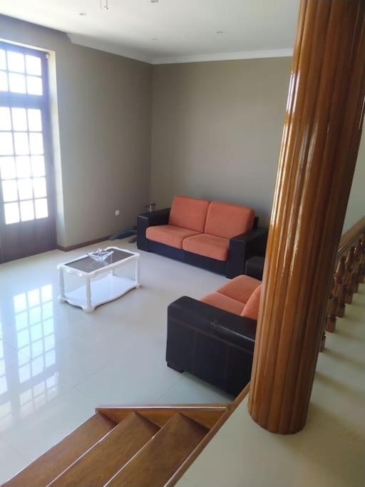 Villa Vivenda Com Patio, No Coracao Do Mindelo Exterior foto